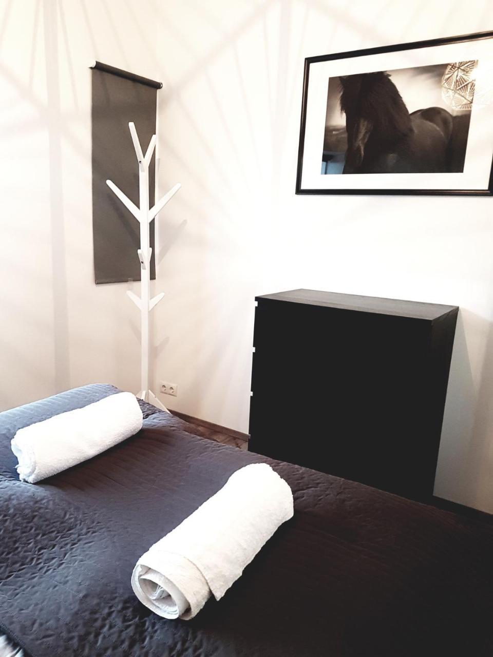 Hellatun Guest House! Buitenkant foto